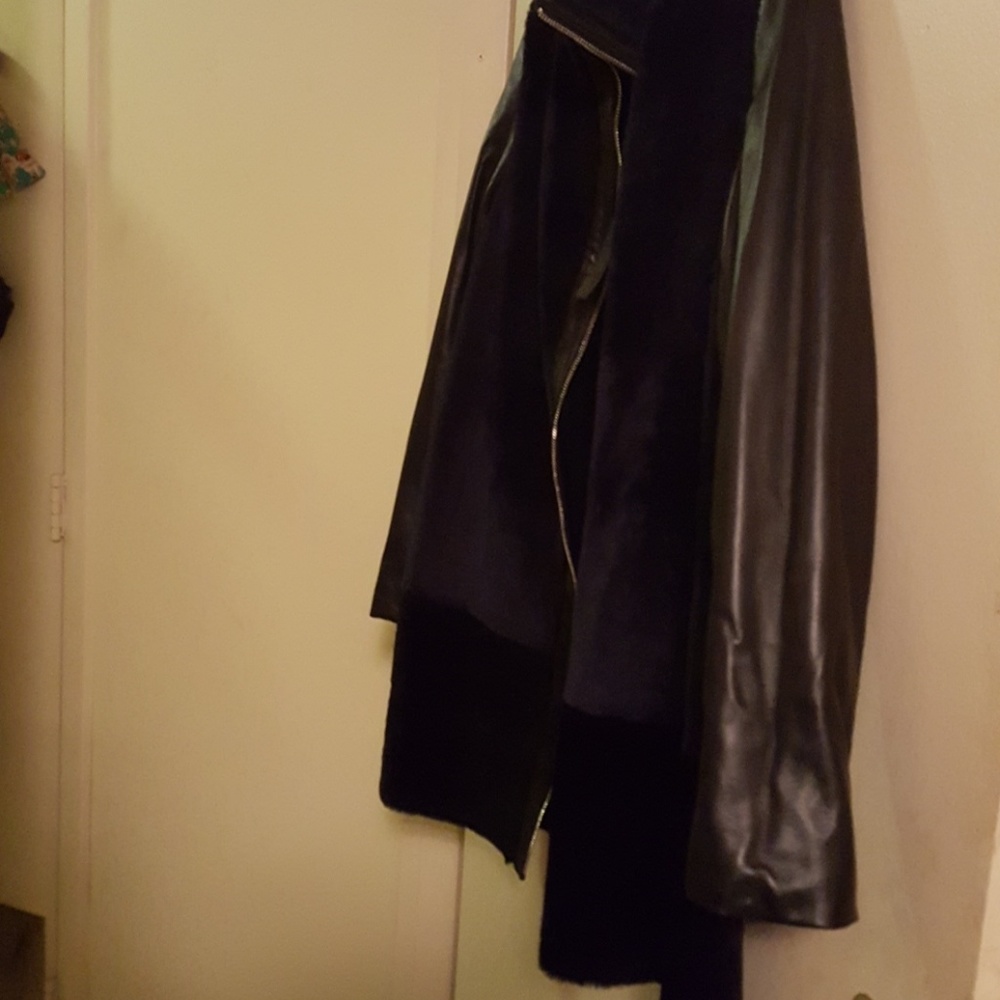 Linda Richards Luxury Fur & Leather Coat - Picture 3 of 8